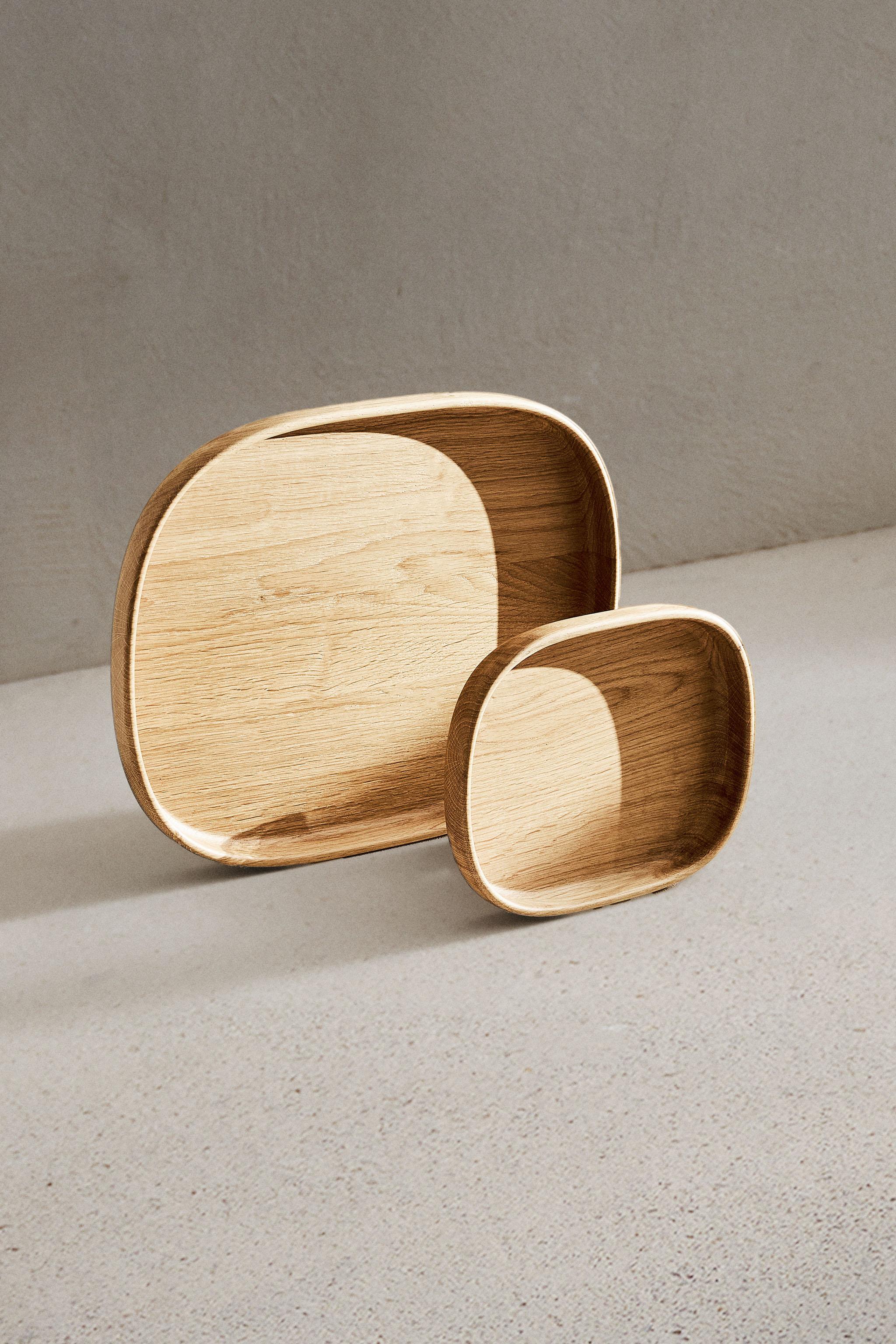 MULTIFUNCTIONAL WOOD TRAY